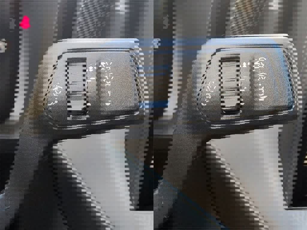 New 2025 Ford Maverick Lariat w/ Black Appearance Package image 26