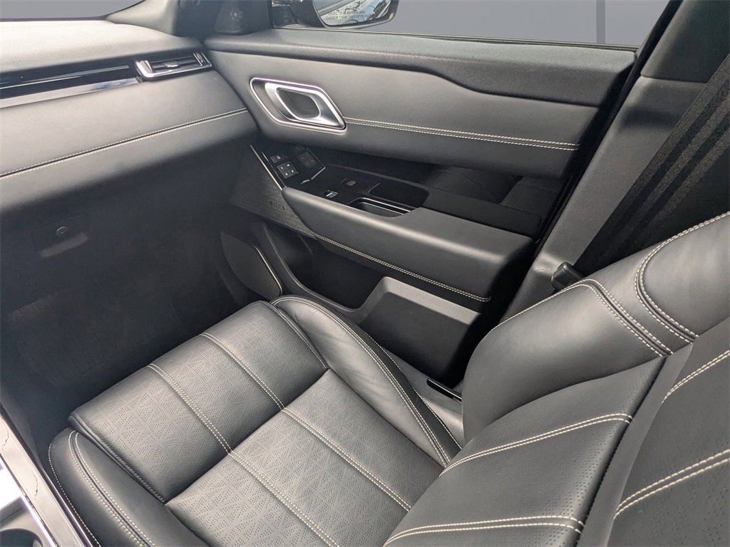 Used 2021 Land Rover Range Rover Velar R-Dynamic HSE image 19