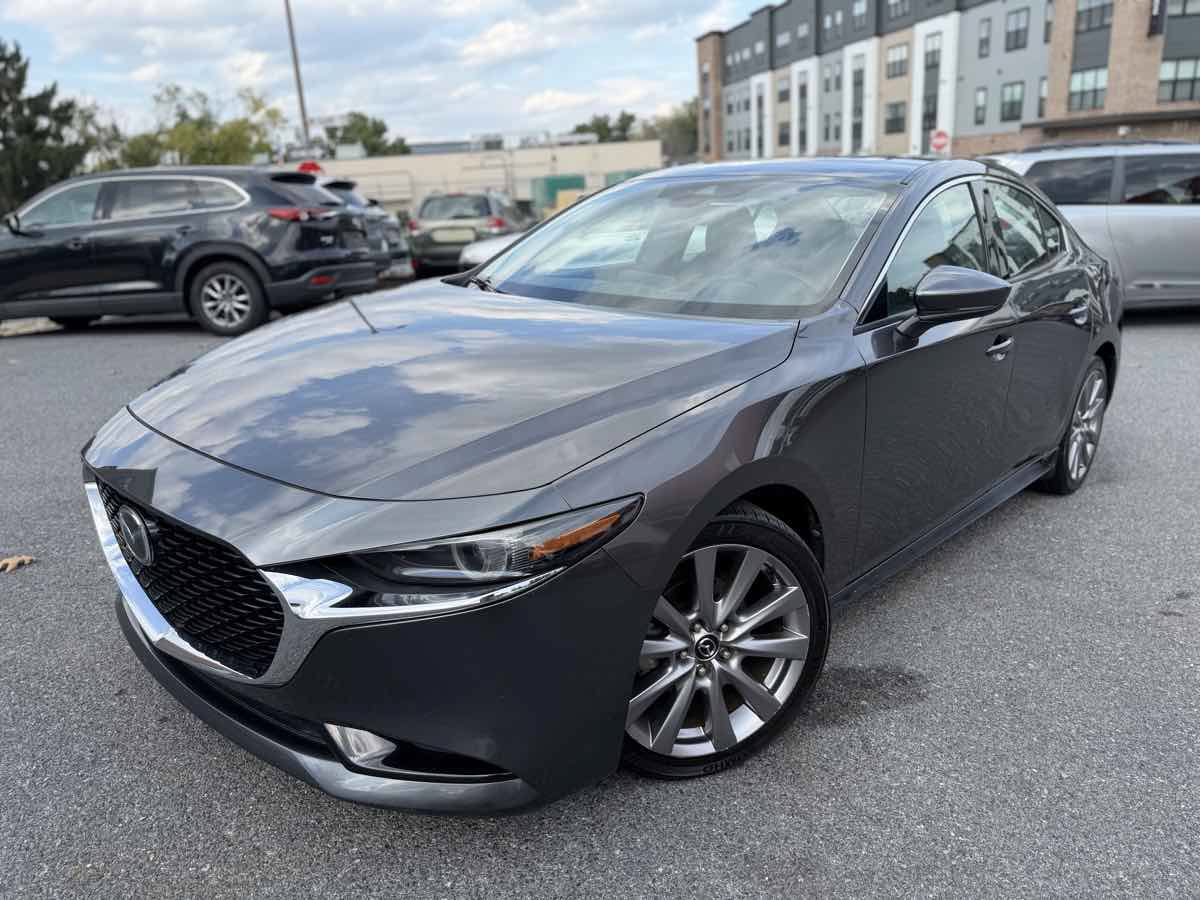 Used 2019 MAZDA MAZDA3 Sedan w/ Premium Package FWD image 3