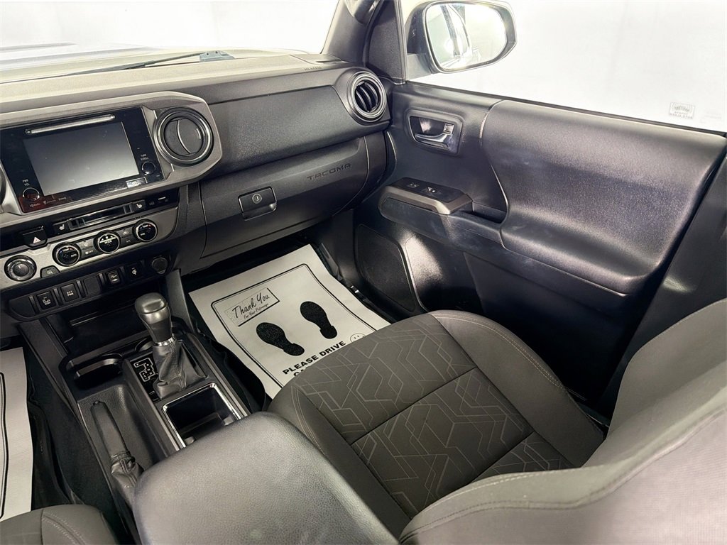 Used 2017 Toyota Tacoma SR5 image 23
