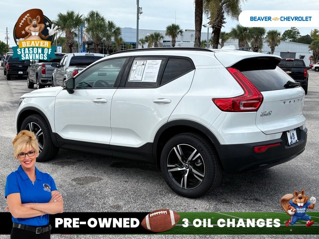 Used 2026 Volvo XC40 B4 Core FWD image 5