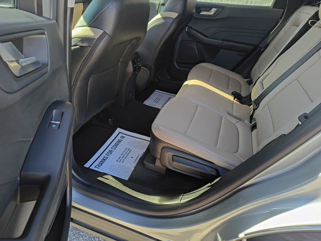 Used 2022 Ford Escape SEL image 13