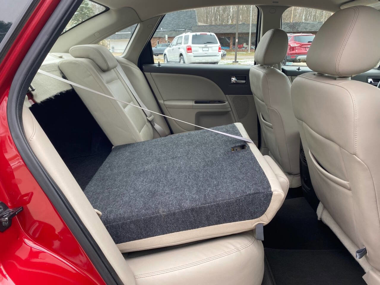 Used 2009 Ford Taurus Limited image 38