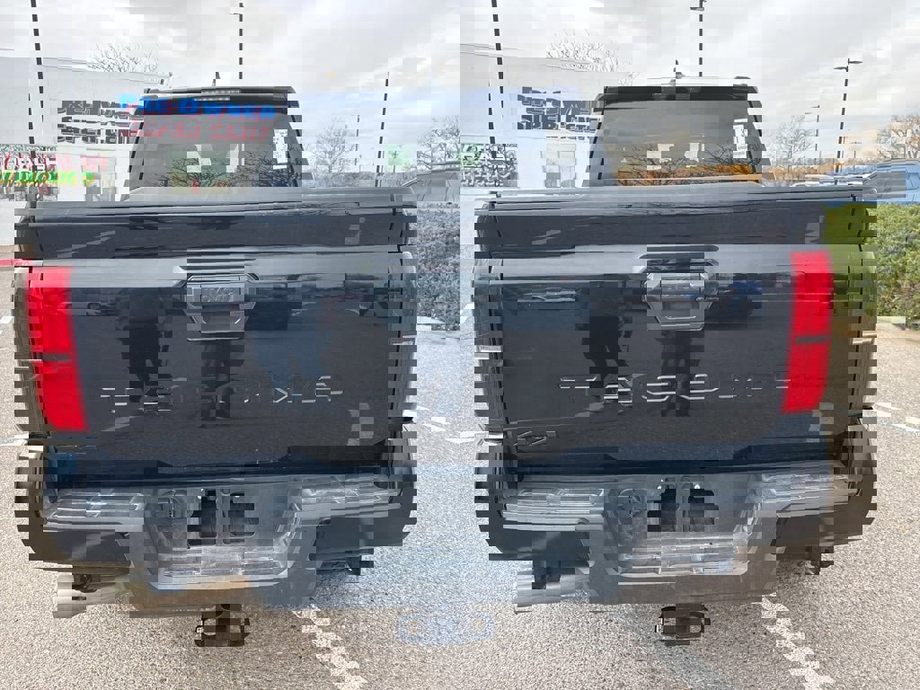 Used 2024 Toyota Tacoma TRD Off-Road image 4