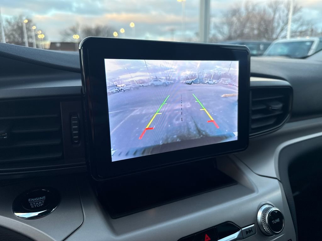 Used 2023 Ford Explorer XLT image 37