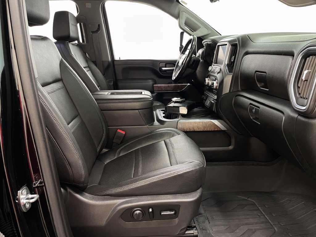 Used 2020 GMC Sierra 3500 Denali w/ Denali Ultimate Package AWD/4WD image 40