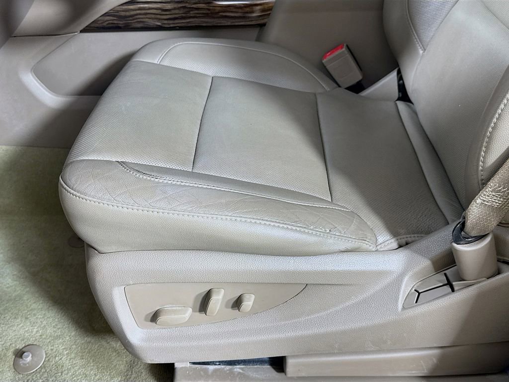 Used 2016 GMC Yukon SLT w/ Premium Edition image 23