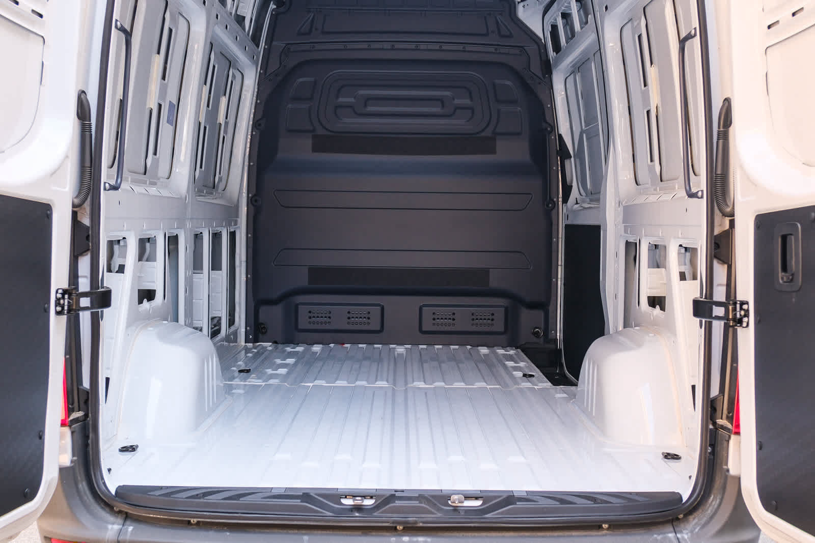 New 2025 Mercedes-Benz Sprinter 2500 image 30