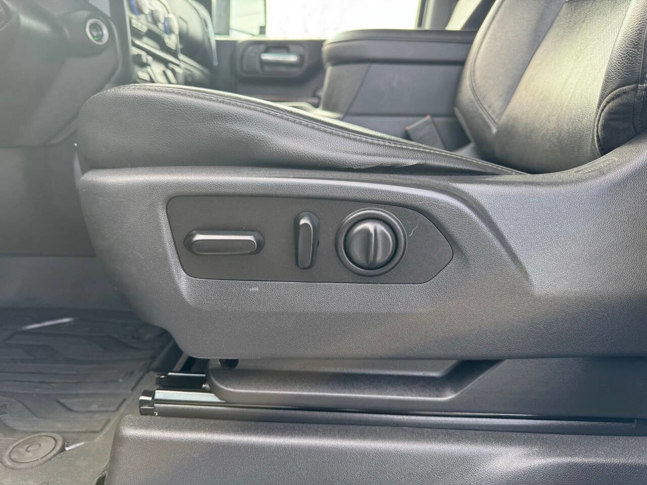 Used 2020 GMC Sierra 2500 SLT w/ SLT Convenience Package AWD/4WD image 14