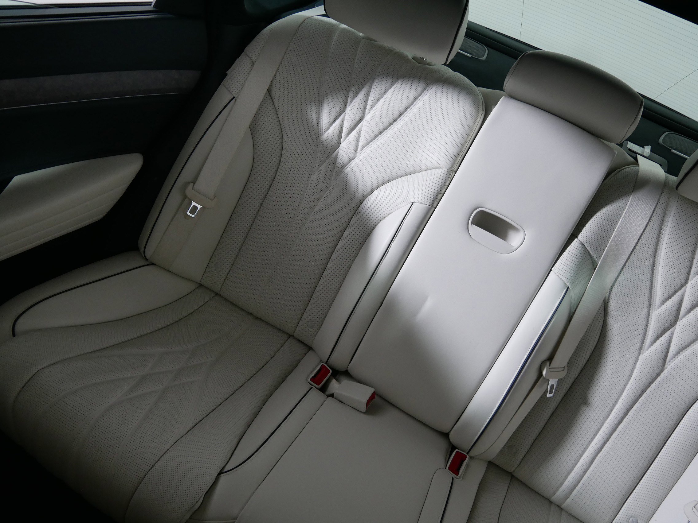 Certified 2024 Genesis G80 w/ Prestige Package image 12