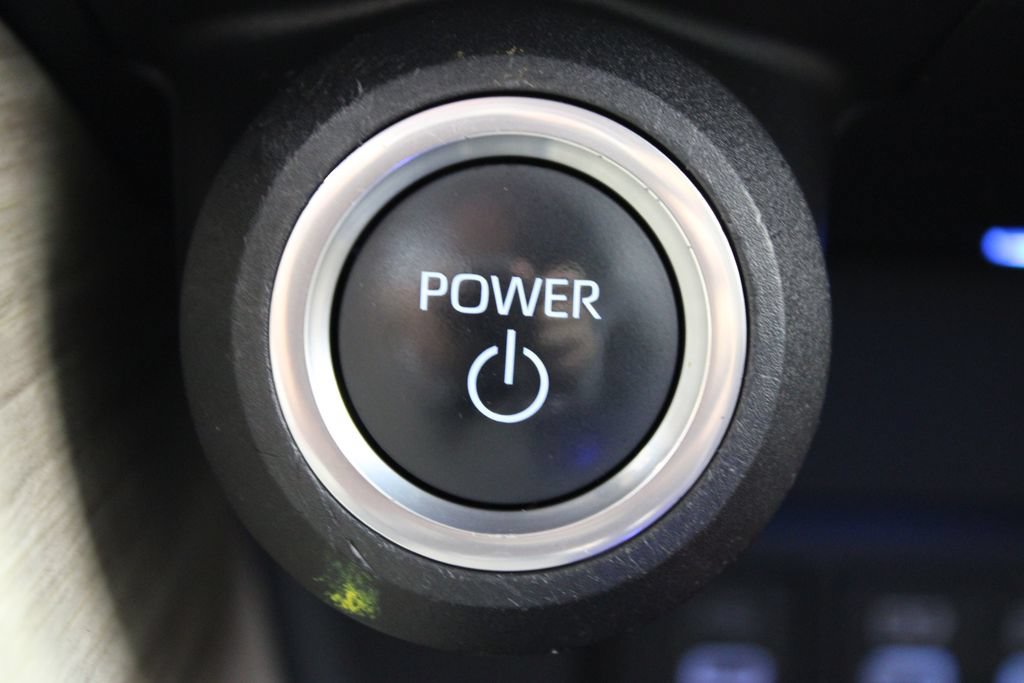 Used 2024 Toyota Venza XLE AWD/4WD image 12