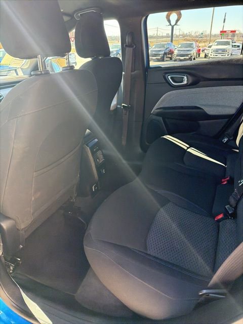 Used 2024 Jeep Compass Sport image 15
