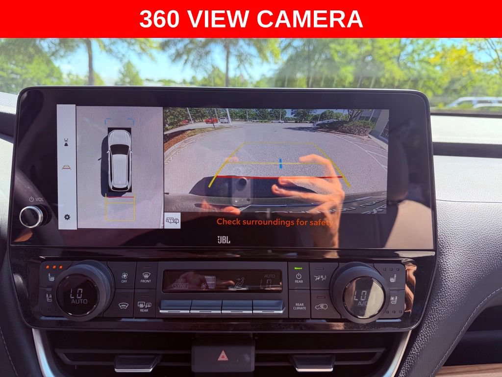 Used 2025 Toyota Grand Highlander AWD image 9