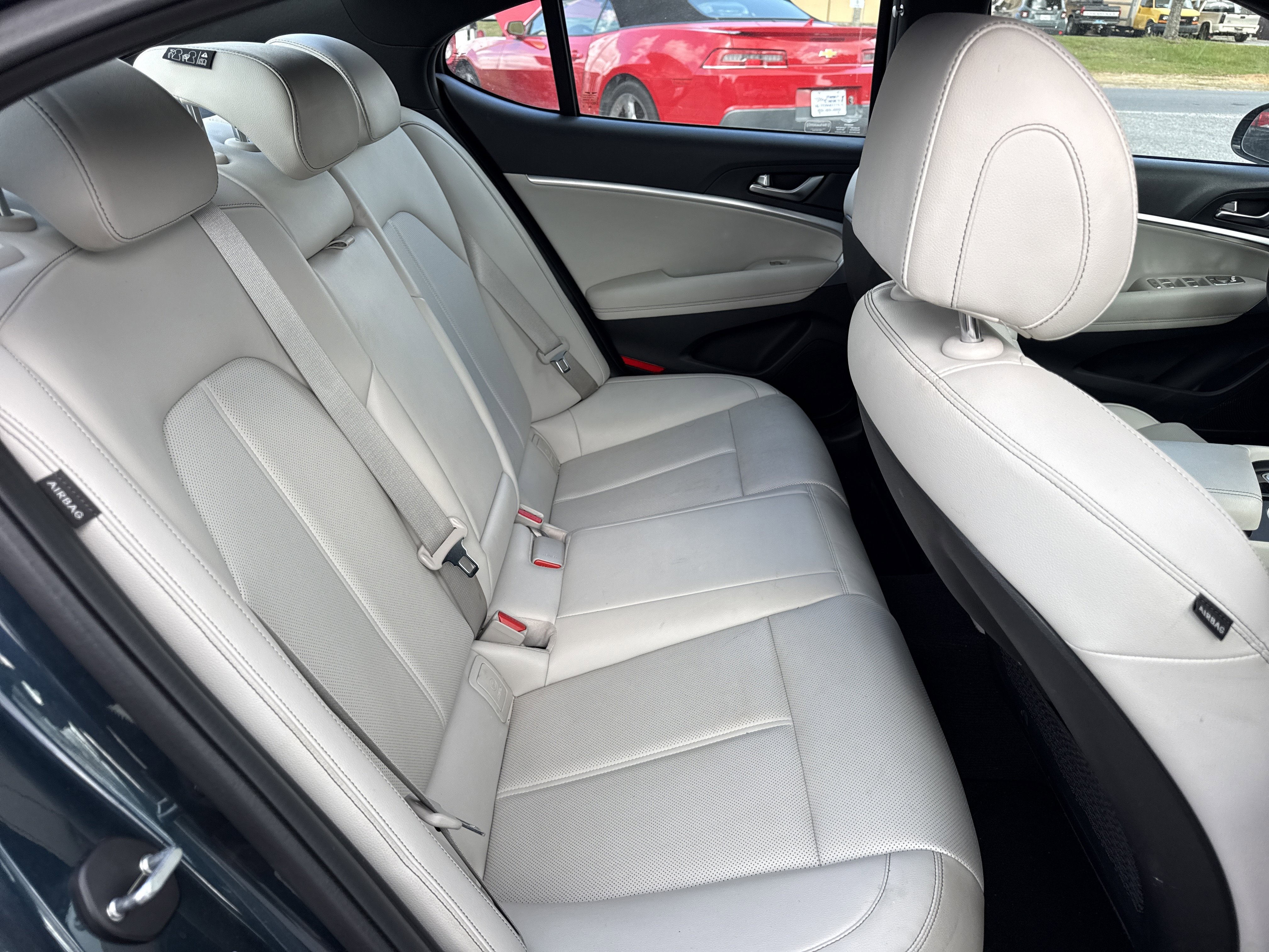 Used 2024 Genesis G70 2.5T image 27