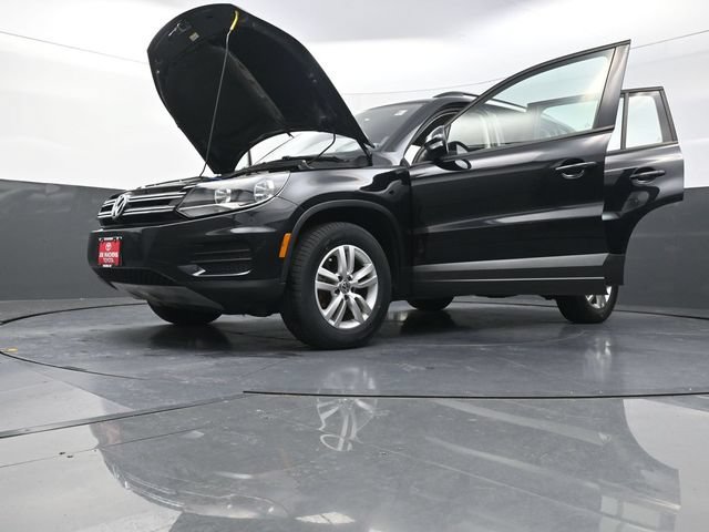 Used 2017 Volkswagen Tiguan S FWD image 41