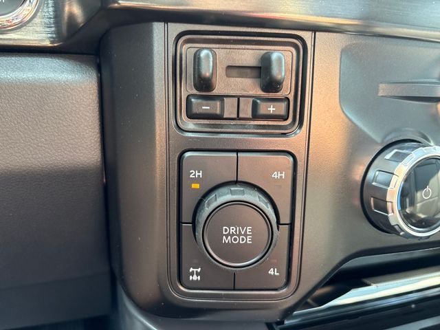 New 2026 Ford F250 Lariat w/ Black Appearance Package AWD/4WD image 32