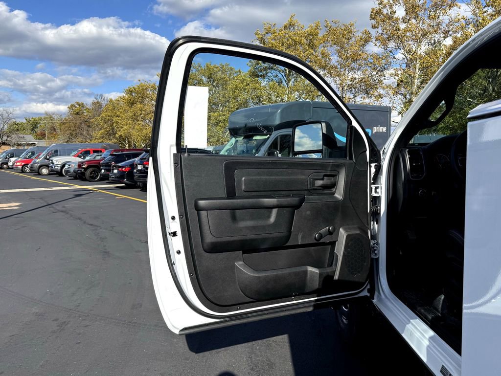 New 2026 RAM 3500 Tradesman w/ Chrome Appearance Group image 11