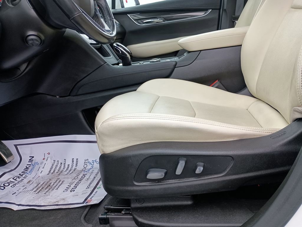 Used 2021 Cadillac XT6 Sport image 18