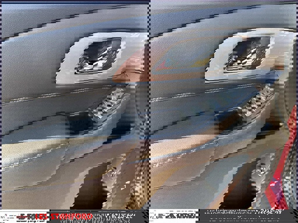 Used 2020 Chevrolet Traverse RS w/ LPO, Floor Liner Package image 18