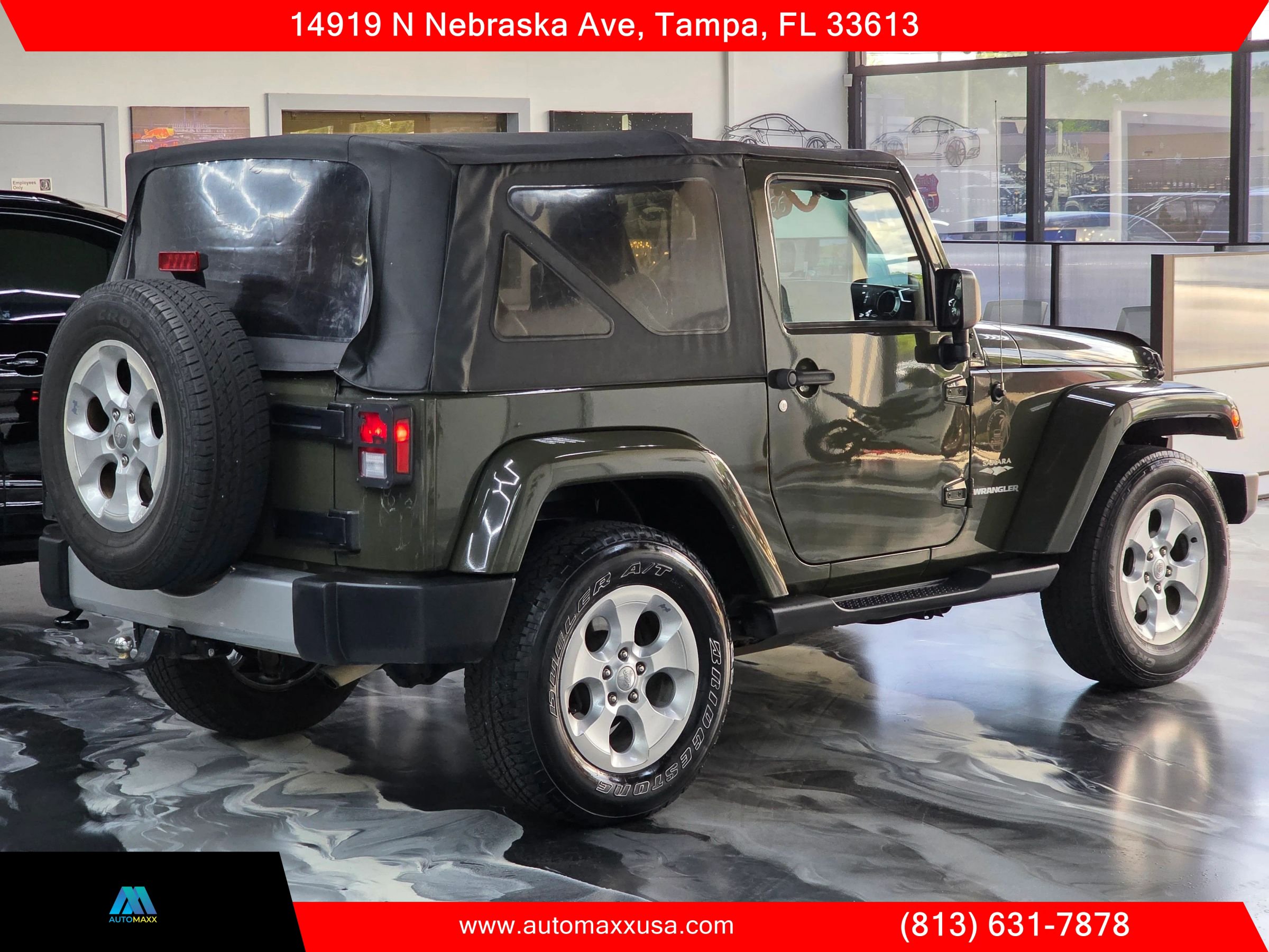 Used 2015 Jeep Wrangler Sahara w/ Connectivity Group AWD/4WD image 10