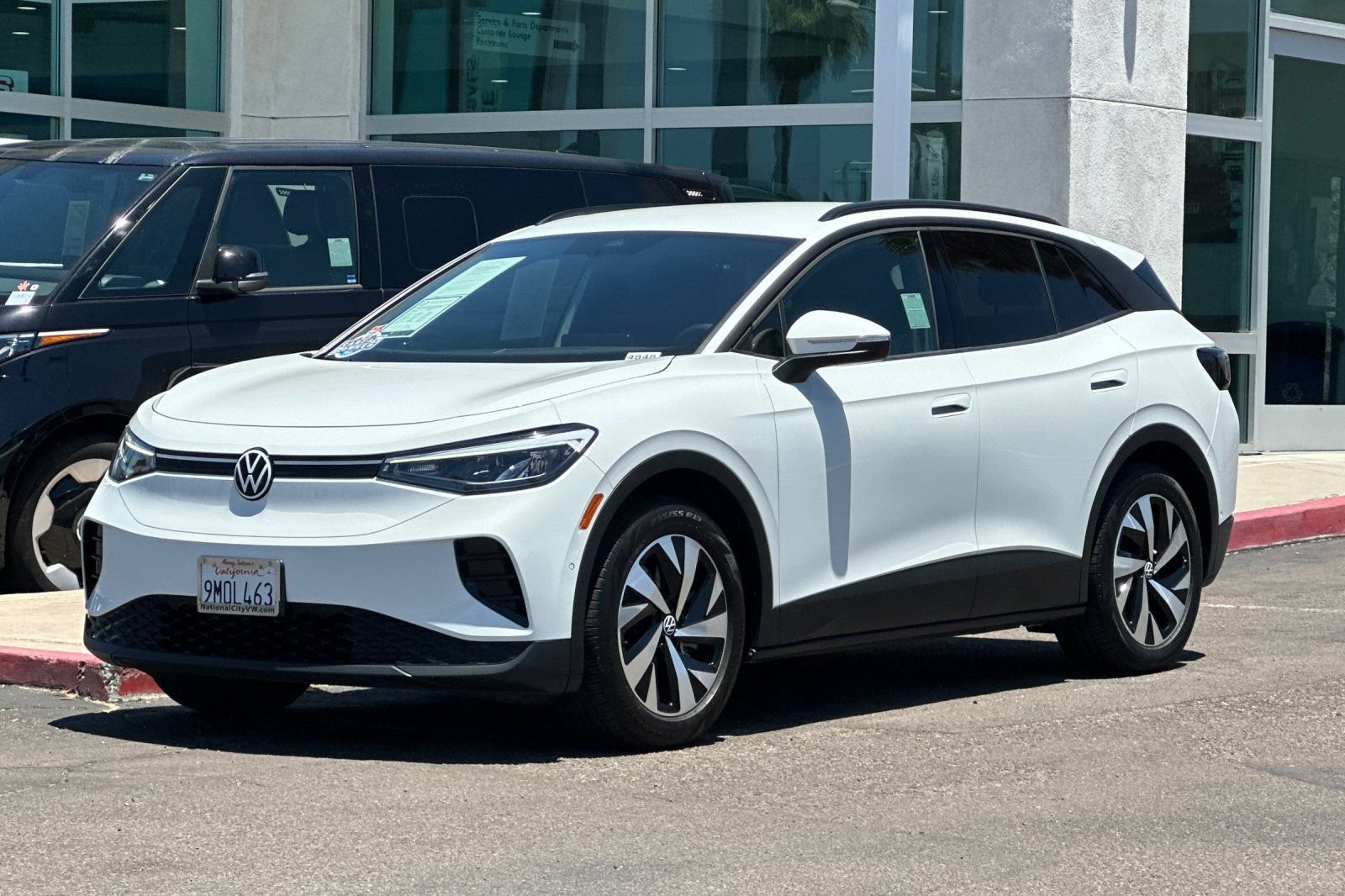 Used 2024 Volkswagen ID.4 2WD image 8