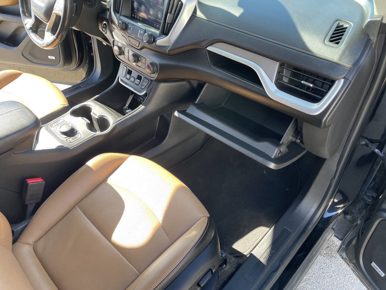 Used 2020 GMC Terrain SLT w/ Preferred Package image 34