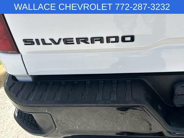 Used 2022 Chevrolet Silverado 2500 Custom w/ Custom Value Package AWD/4WD image 9