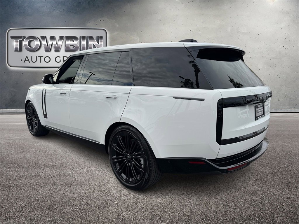 Used 2024 Land Rover Range Rover Long Wheelbase SE image 32