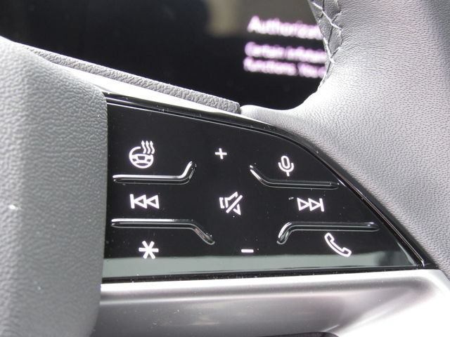 Used 2025 Audi Q6 e-tron Prestige AWD/4WD image 28