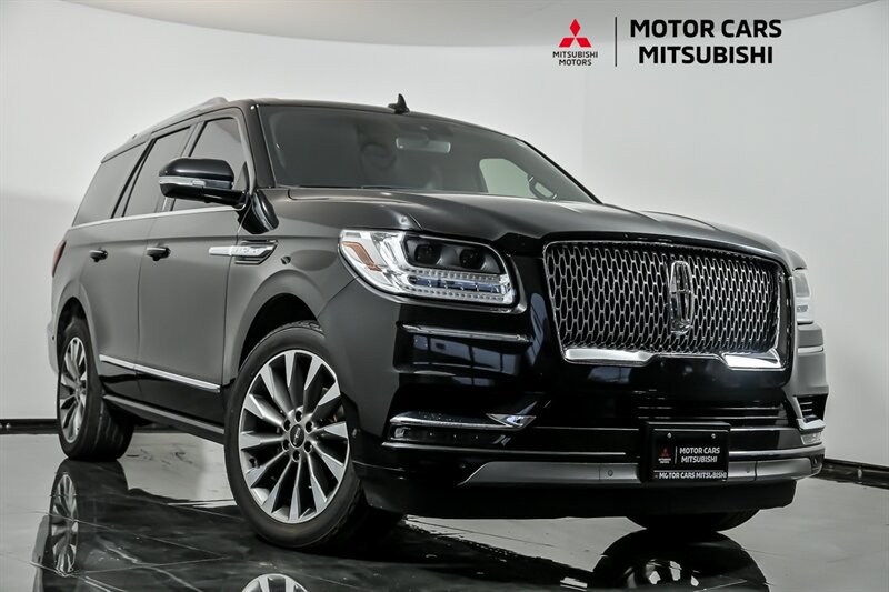 Used 2020 Lincoln Navigator Reserve RWD image 1
