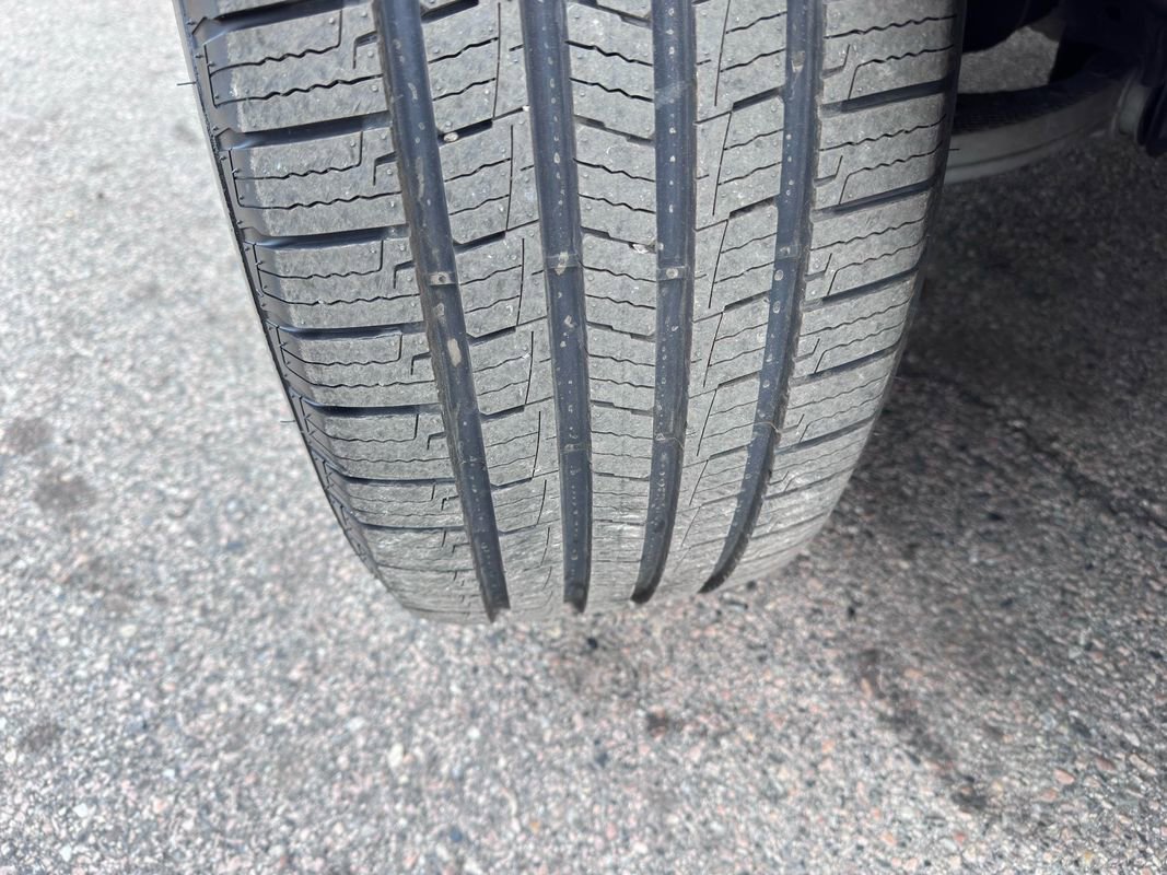 Used 2024 Jeep Wagoneer L Series II w/ Flexible Seating Group image 49