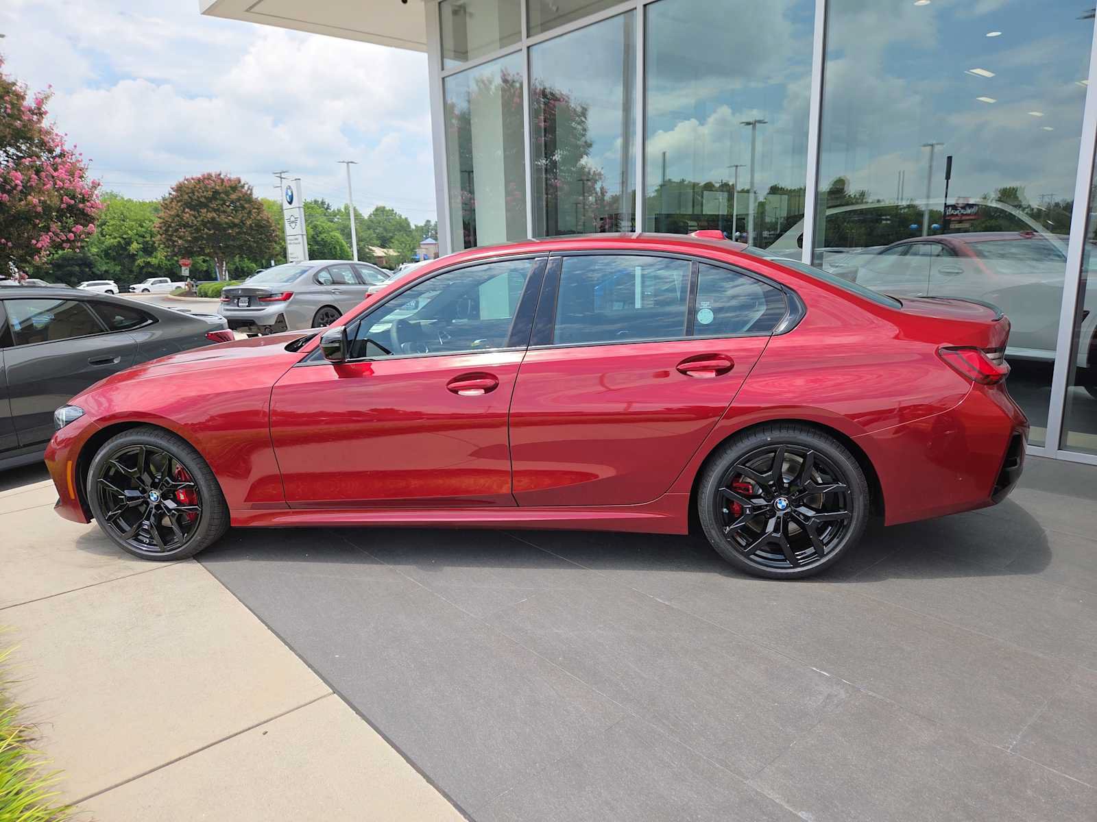 New 2026 BMW 330i xDrive Sedan w/ M Sport Package AWD/4WD image 6