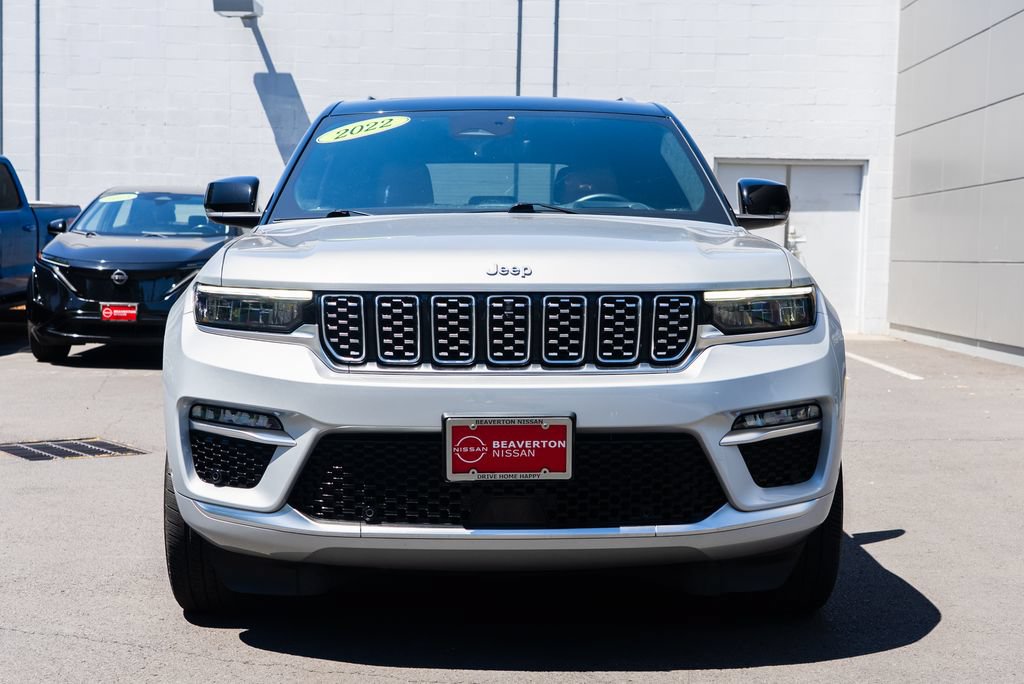 Used 2022 Jeep Grand Cherokee Summit AWD/4WD image 2