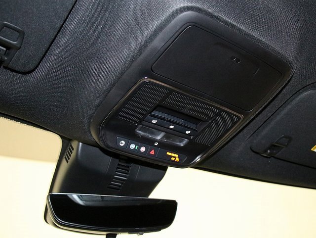 Used 2024 GMC Acadia Denali w/ Super Cruise Package image 25