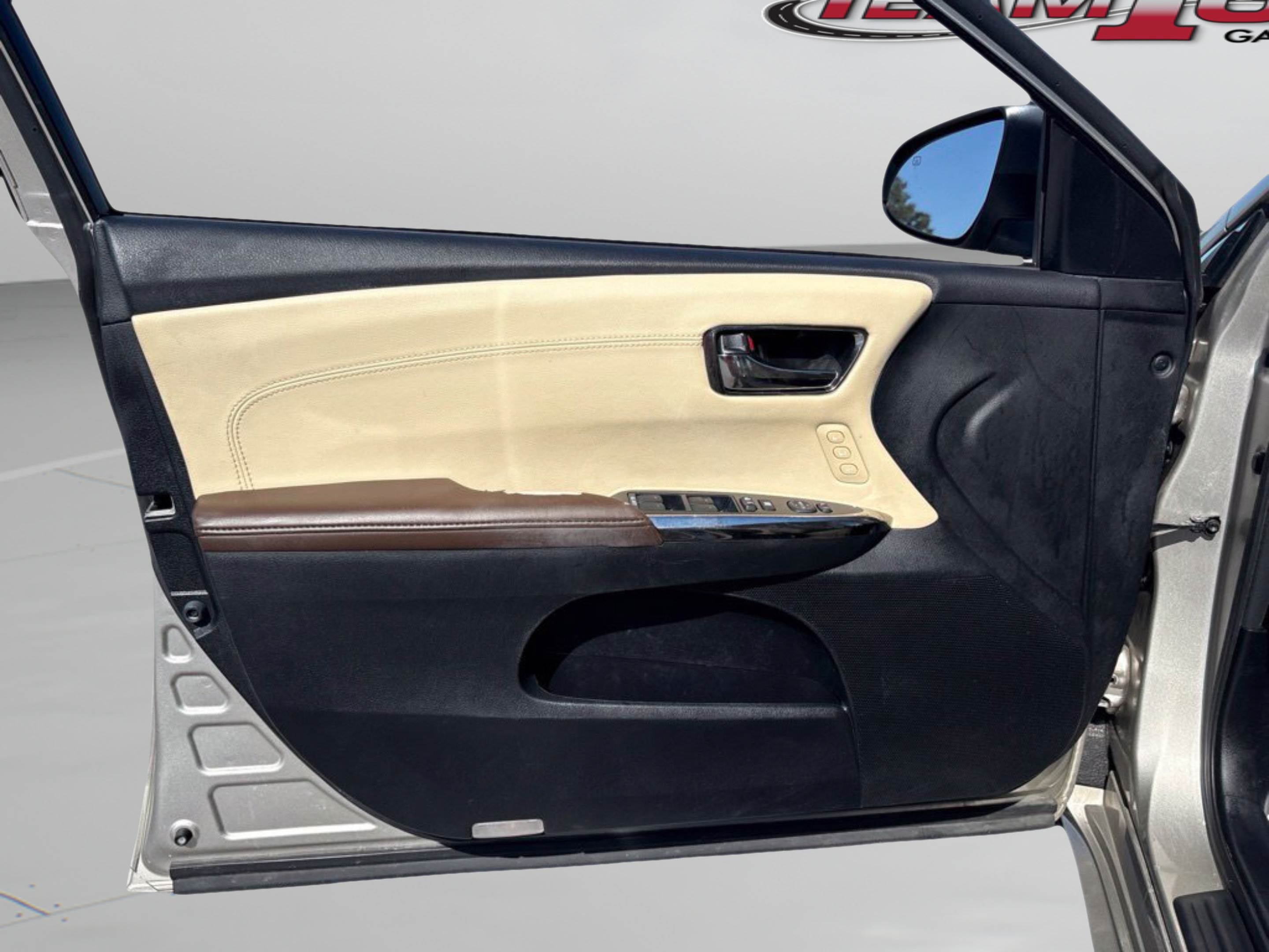 Used 2014 Toyota Avalon XLE Touring FWD image 17