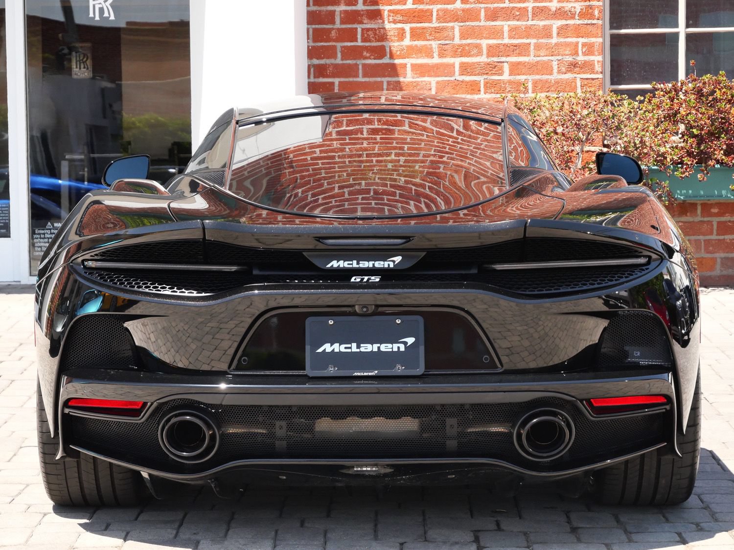 Used 2025 McLaren GTS RWD image 5