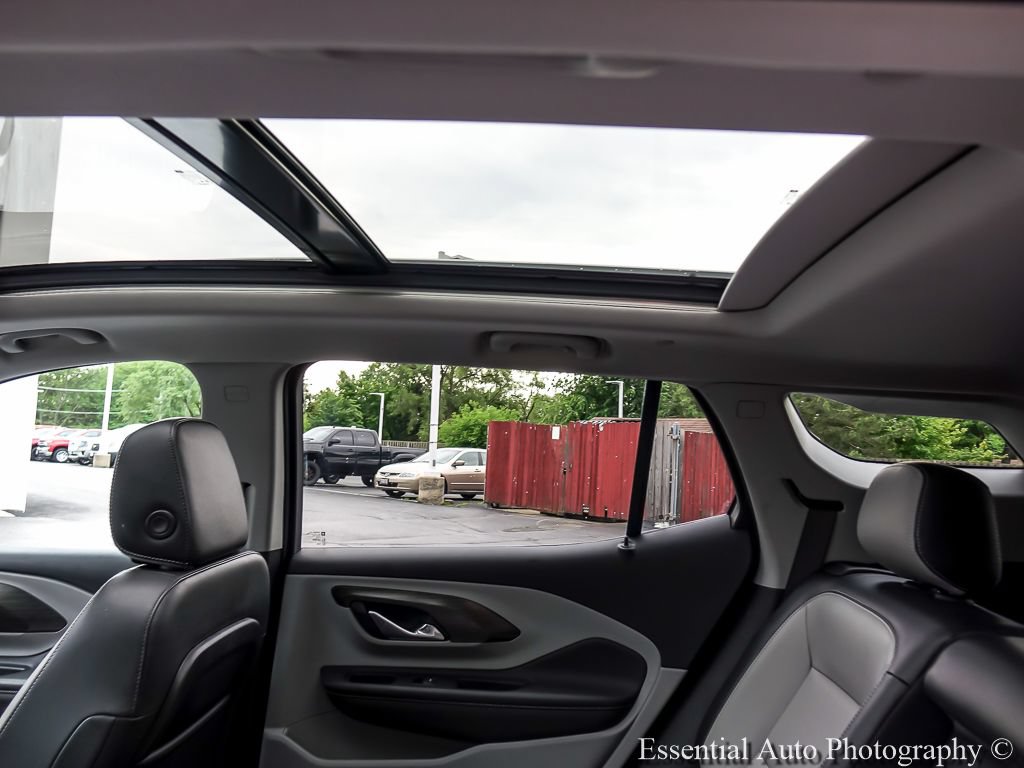Certified 2022 GMC Terrain SLT w/ Tech Package FWD image 15