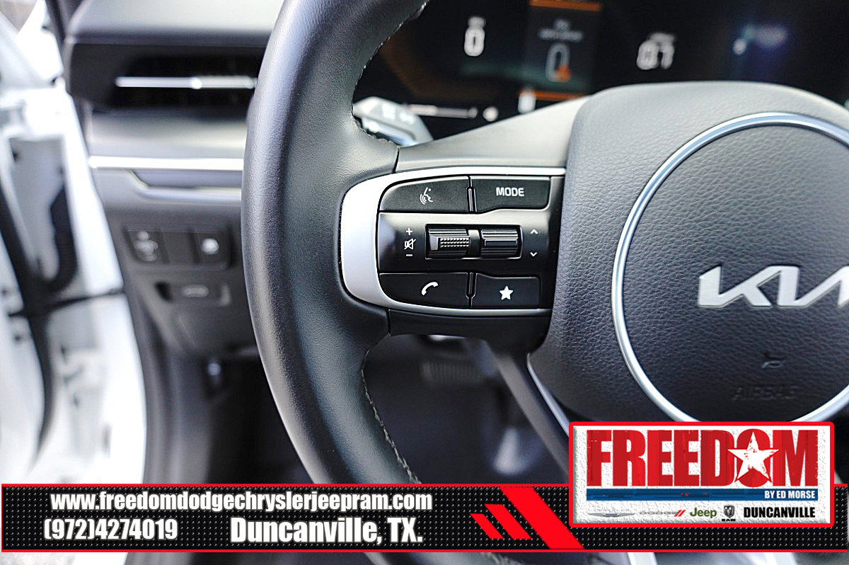 Used 2025 Kia K5 GT-Line w/ GT-Line Premium Package FWD image 24
