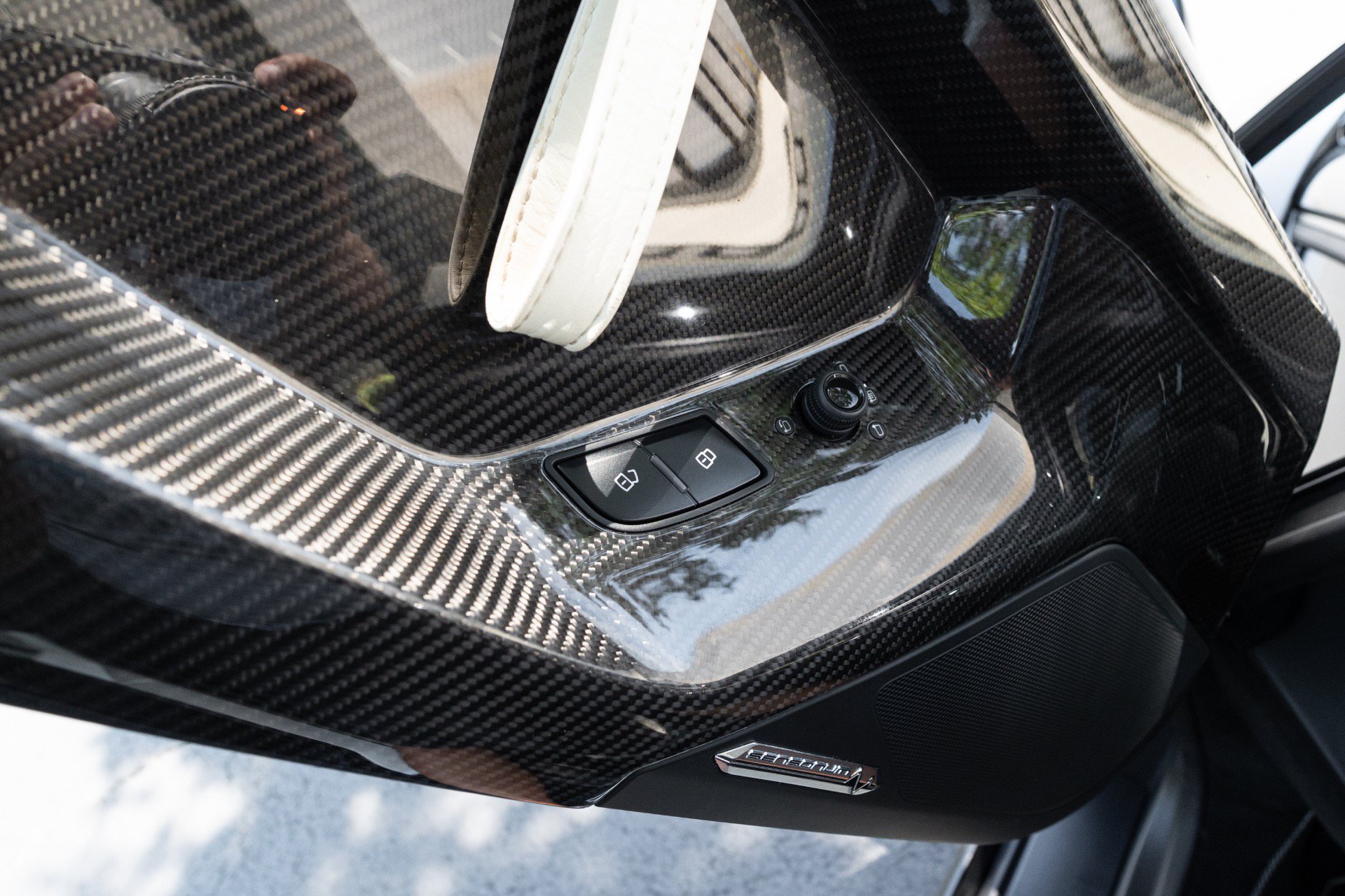 Used 2020 Lamborghini Aventador SVJ AWD/4WD image 52