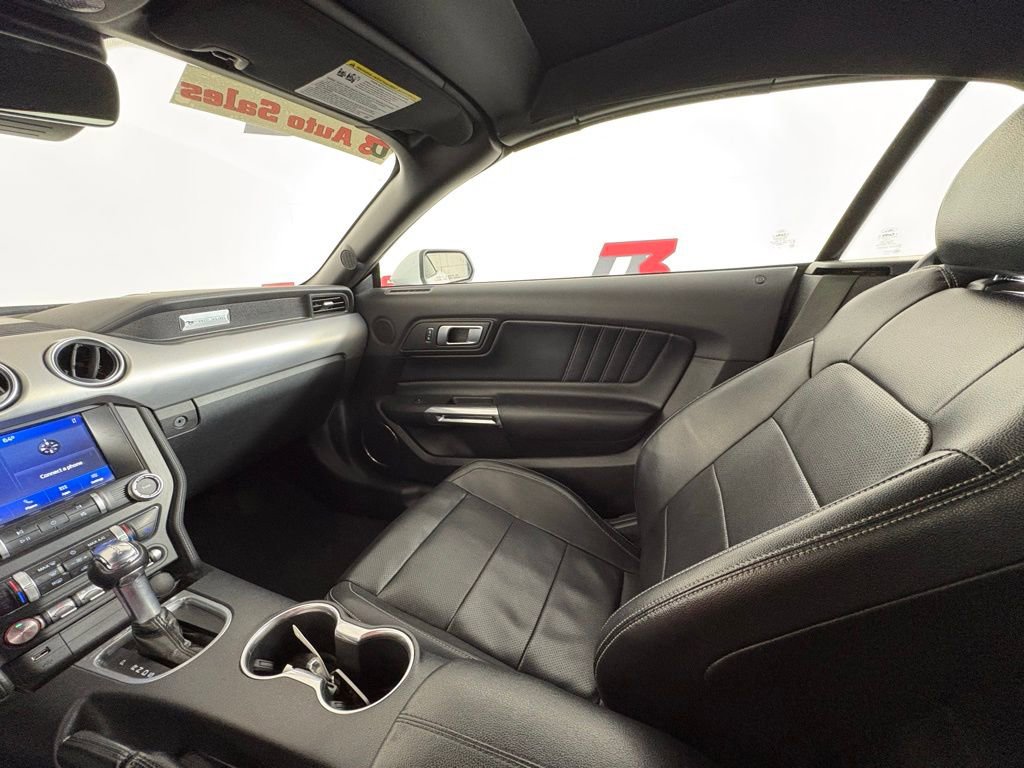 Used 2022 Ford Mustang Premium image 26