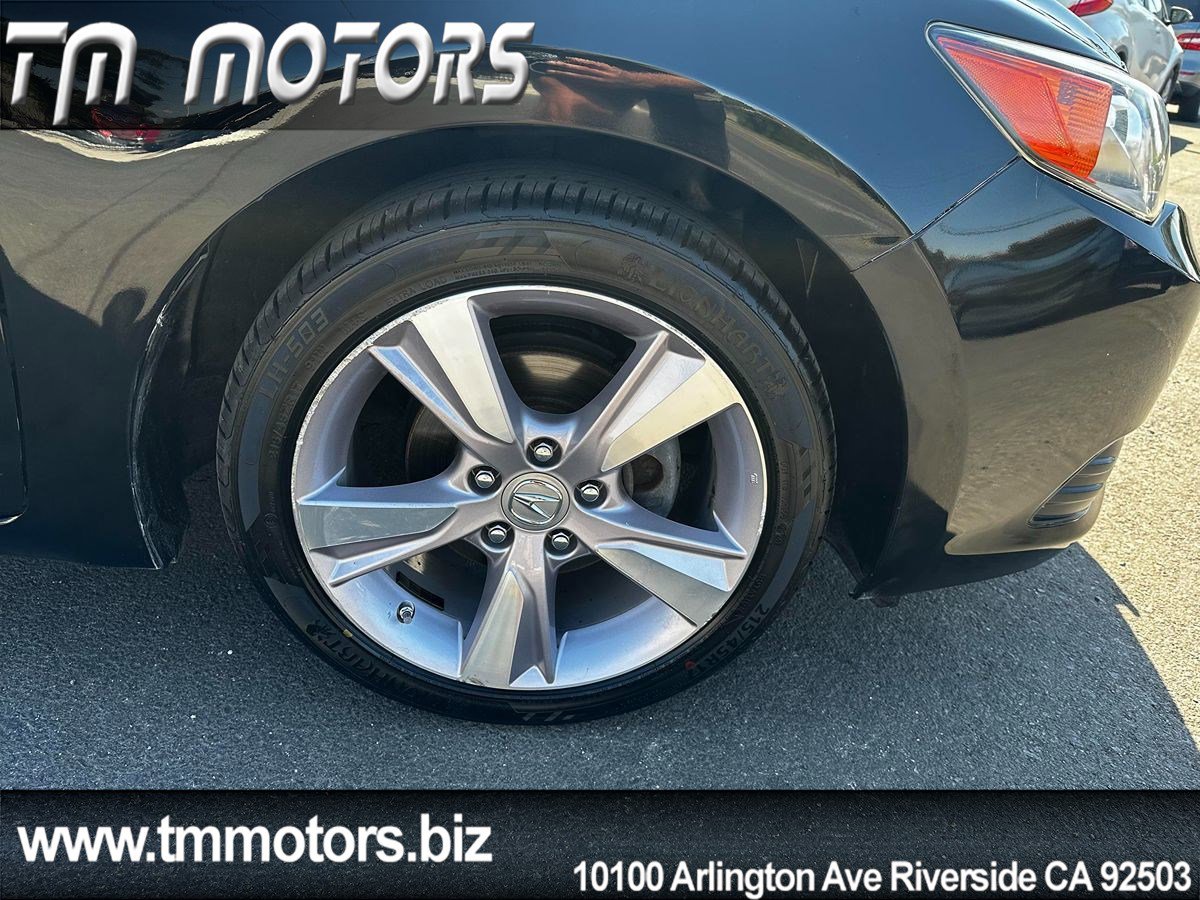 Used 2013 Acura ILX w/ Technology Package image 10