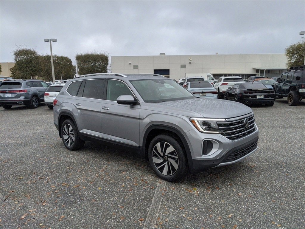 New 2025 Volkswagen Atlas SEL image 2