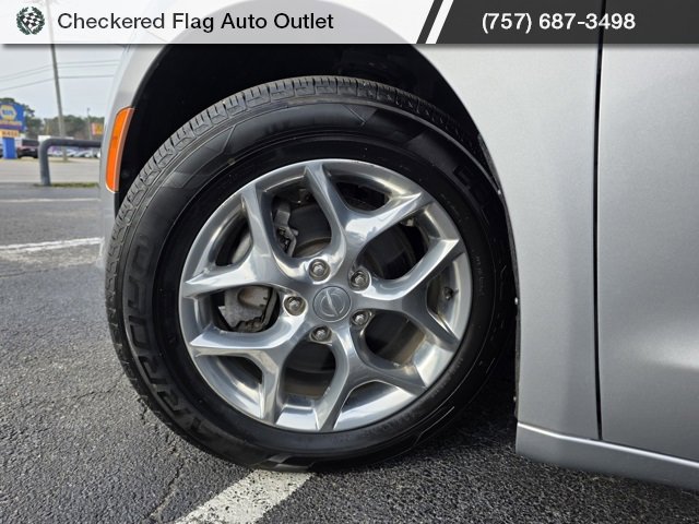 Used 2018 Chrysler Pacifica Limited image 13