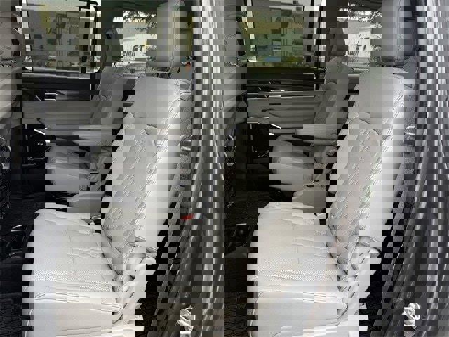 Used 2024 Jeep Wagoneer L Series III w/ Premium Group I image 27