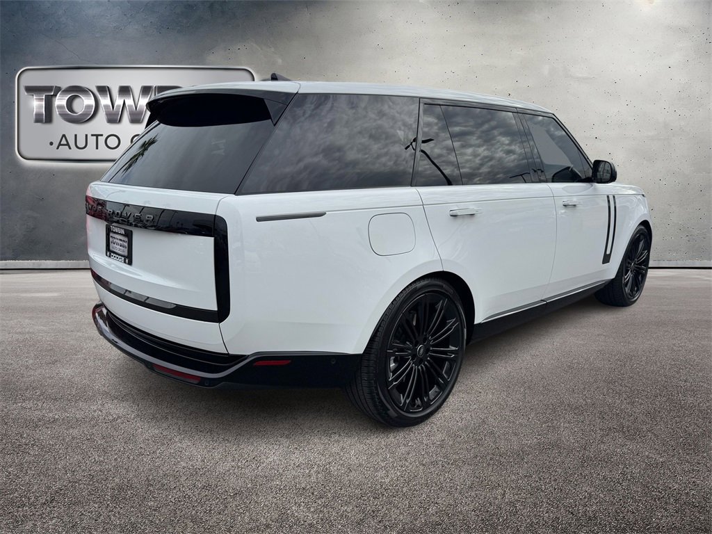 Used 2024 Land Rover Range Rover Long Wheelbase SE image 30