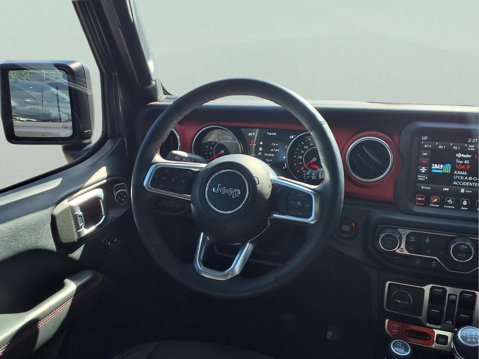Used 2018 Jeep Wrangler Unlimited Rubicon AWD/4WD image 14