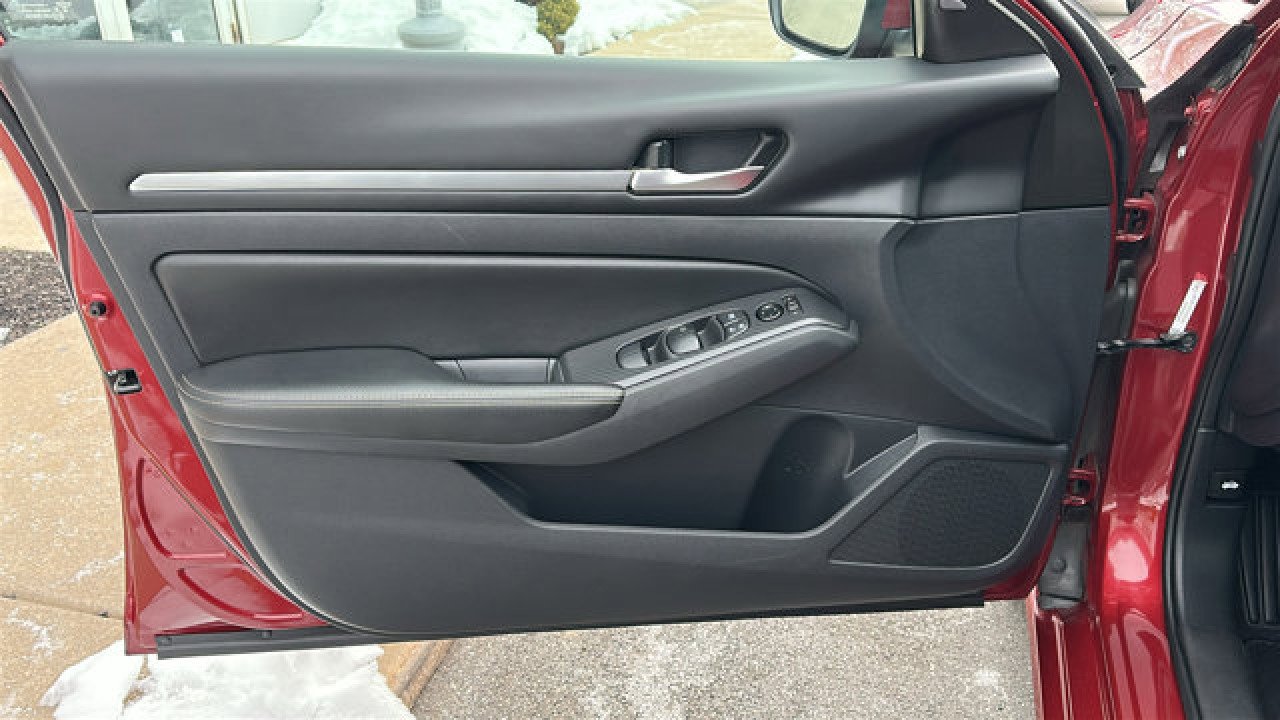 Certified 2022 Nissan Altima 2.5 SV image 14