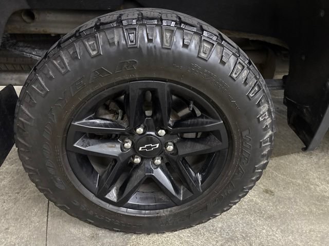 Used 2019 Chevrolet Silverado 1500 LT Trail Boss AWD/4WD image 12