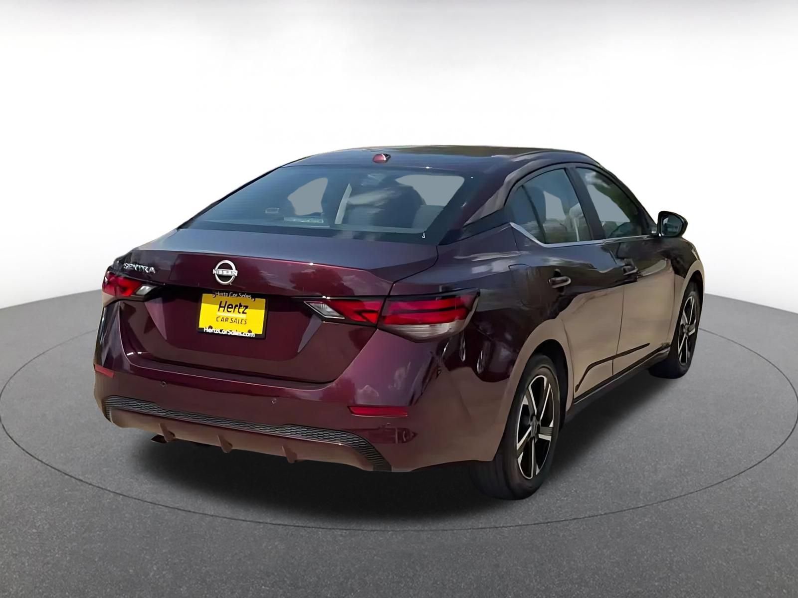 Used 2025 Nissan Sentra SV FWD image 14