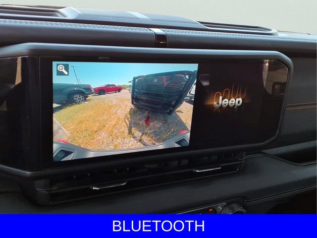 Used 2024 Jeep Gladiator Mojave w/ Safety Group AWD/4WD image 11